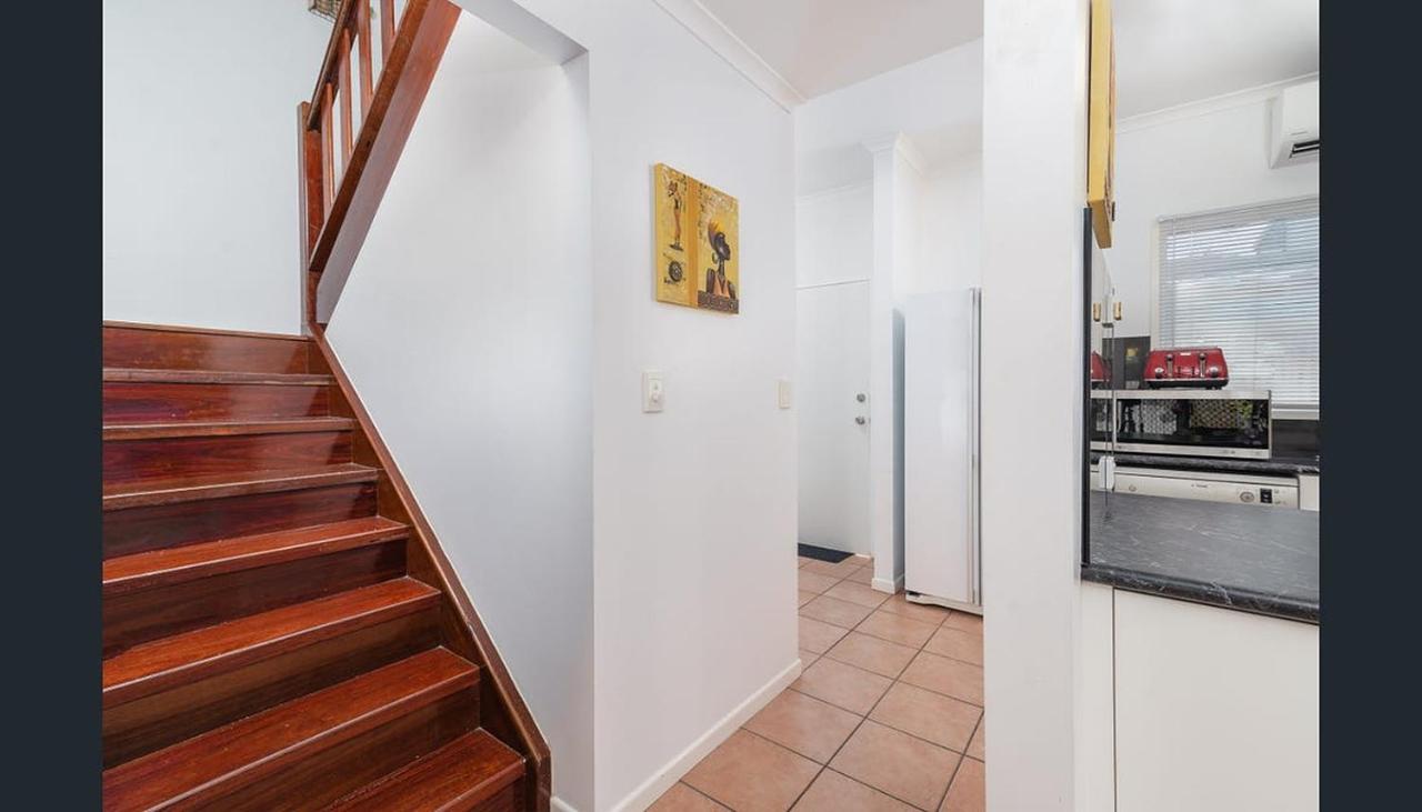 Modern 2 Bedroom Townhouse - Four Mile Beach Escapes Port Douglas Eksteriør billede